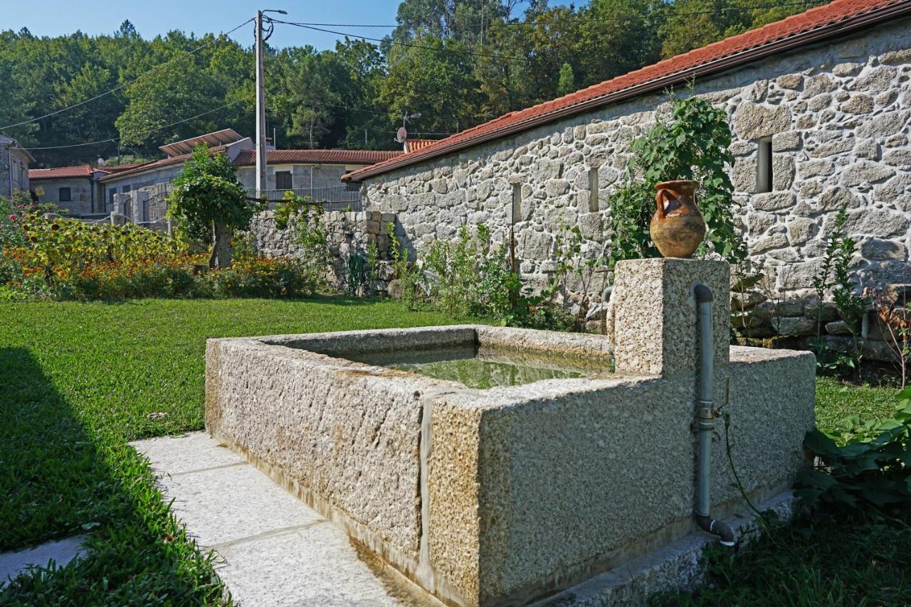 בית הארחה פאפה 	Casa Do Vale מראה חיצוני תמונה