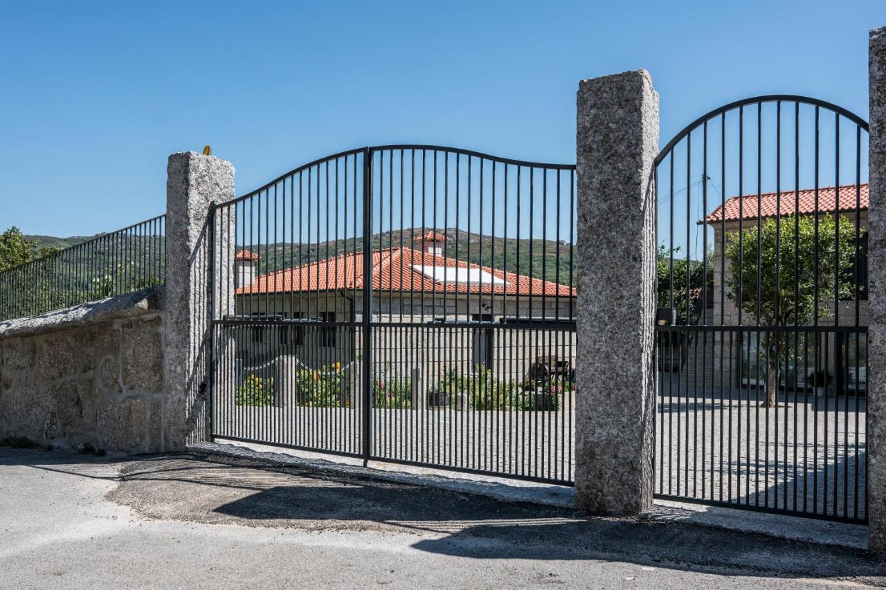 בית הארחה פאפה 	Casa Do Vale מראה חיצוני תמונה