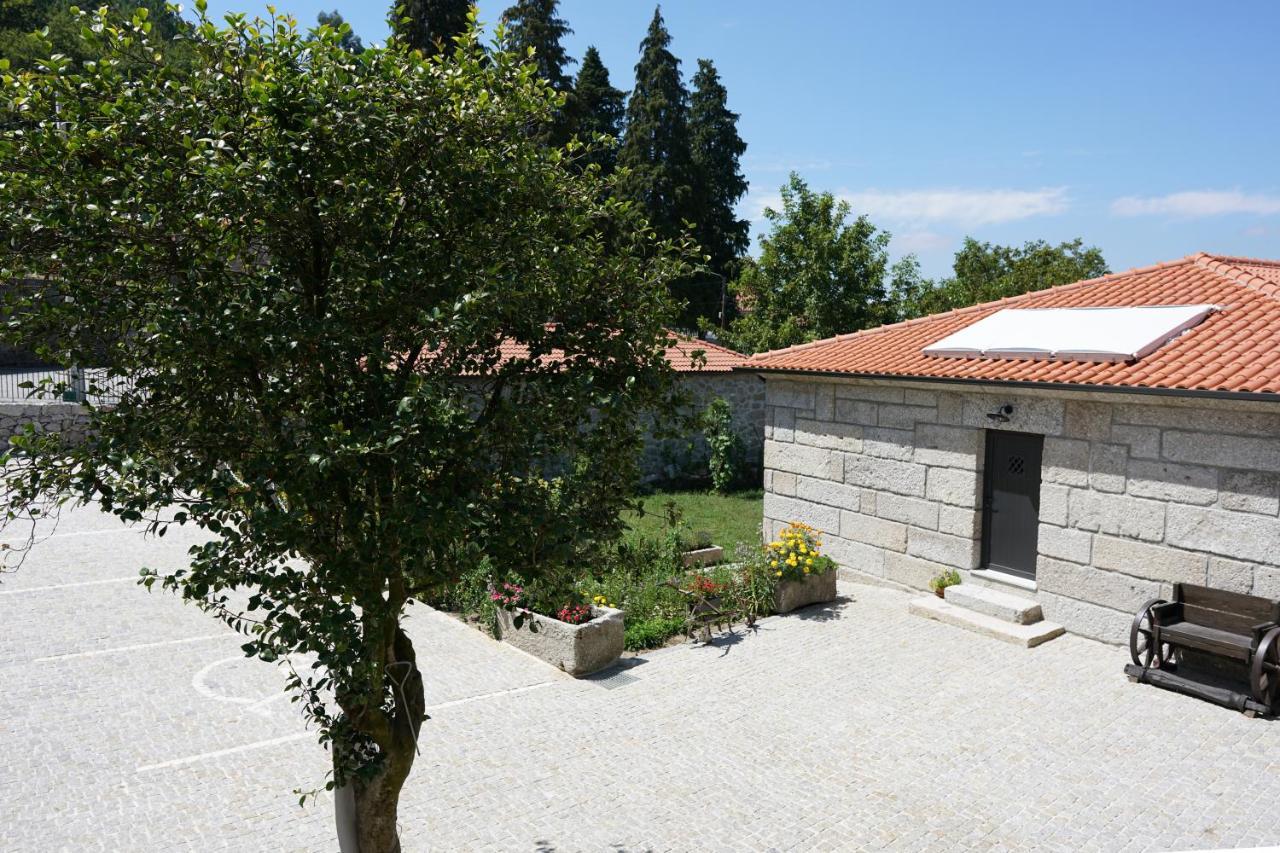 בית הארחה פאפה 	Casa Do Vale מראה חיצוני תמונה